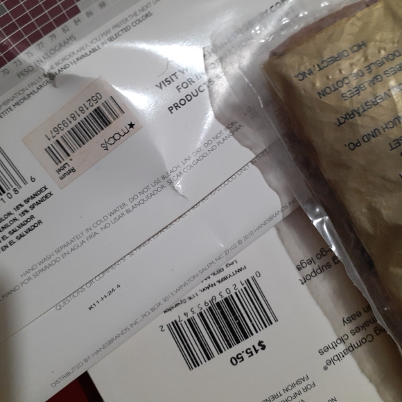 4 pairs of pantyhose medium, AB 2 barely black 2 nude - Picture 4 of 5